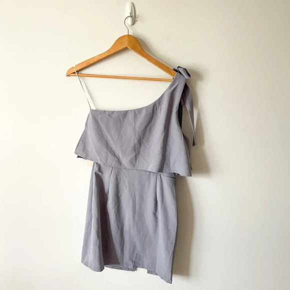 Superdown Jenna One Shoulder Mini Dress NWT Light Grey/Blue Size Medium - Picture 6 of 9